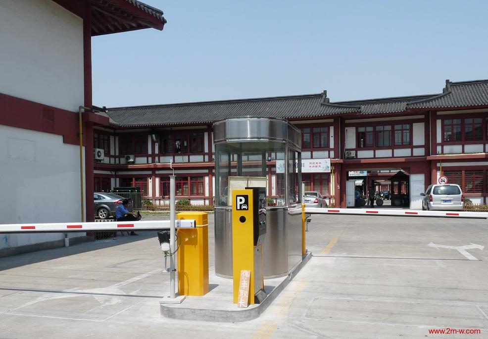 上海停车场收费管理系统 出入口收费机价格及